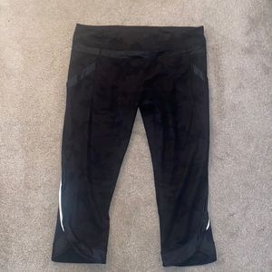 Lululemon cropped leggings